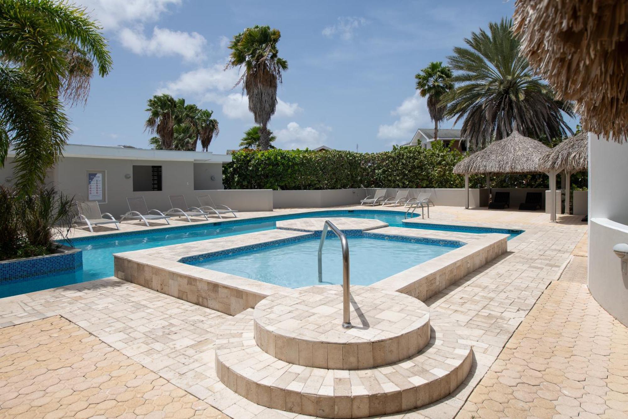 Villa At Secured Gated Resort Near Mambo Beach! Вилемстад Екстериор снимка